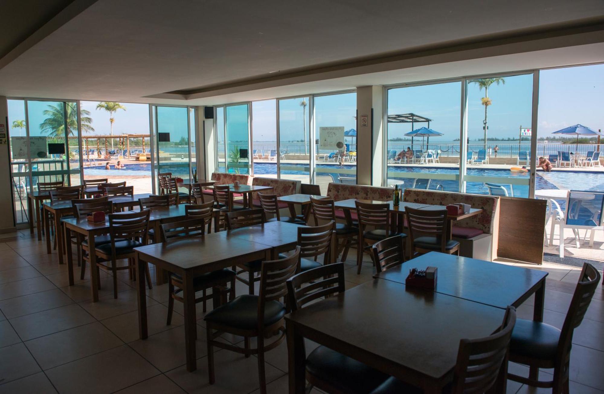 Arraial do Cabo - Apartamento em condomínio com jeito de Resort Exterior foto